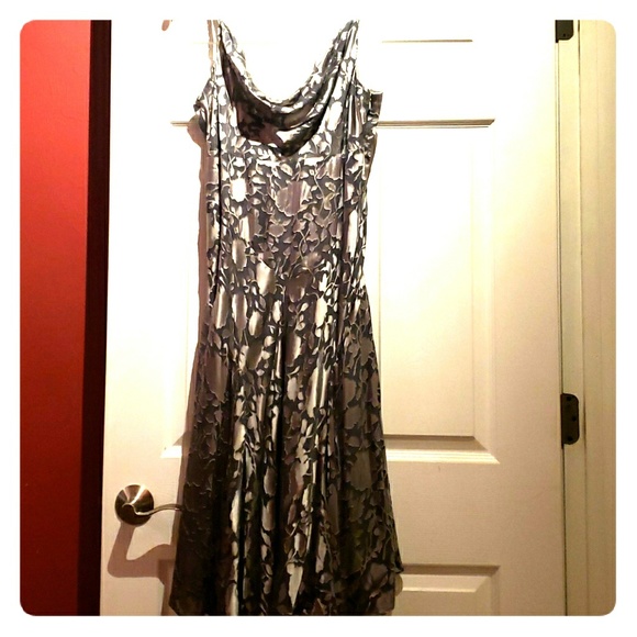 Georgous Dress bought in Dubai, NWT size 14 - Picture 1 of 7